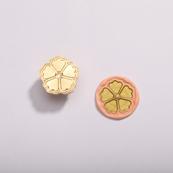 3D Shaped Wax Seal - Five leaf clover